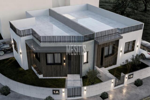 detachedHouse-7e34b851-3ced-4e3b-9f4c-f3a7b11ffa0c_Wtr.jpg