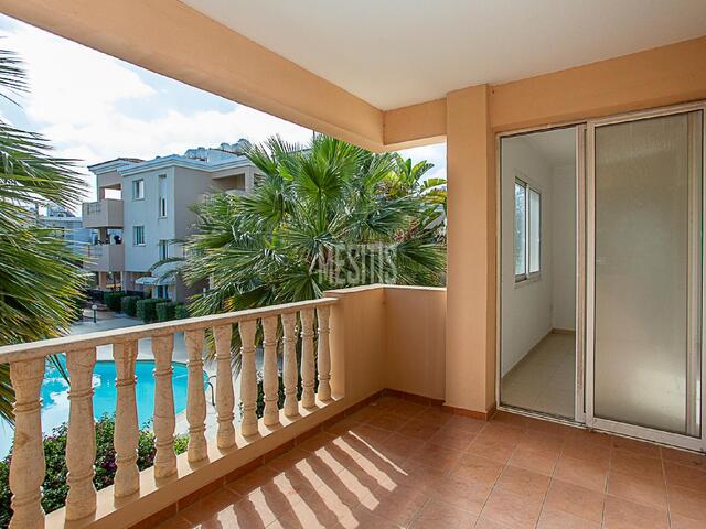 1 bedroom apartment with communal pool for sale in Agios Theodoros, Paphos – photo 5