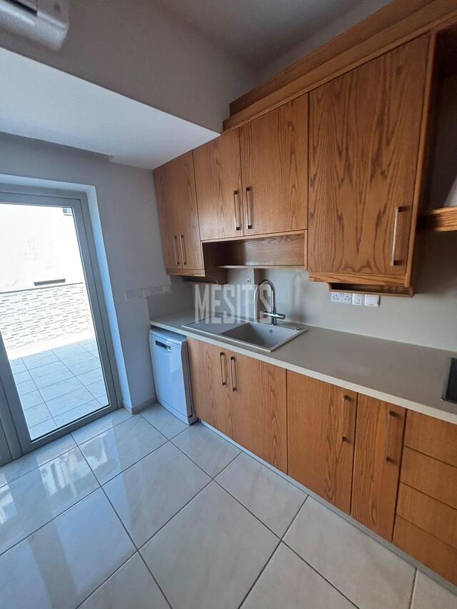 detachedHouse-6b17da3a-d9ba-4034-87dc-526a4c7f68e9_Wtr.jpg