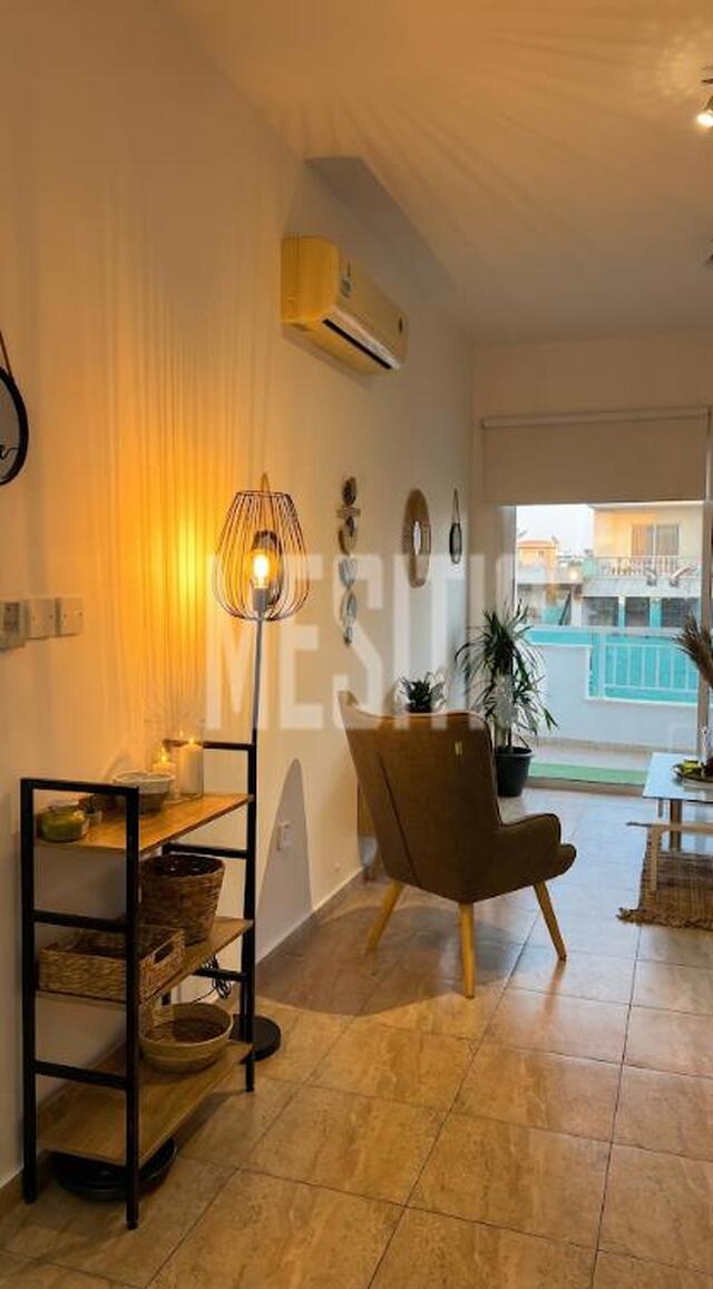 apartment-81b33158-9949-4130-940b-7201b0f79cd7_Wtr.jpg