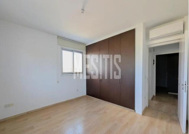 apartment-d5de043a-11b9-4b8f-9dc2-0481335dfc1d_Wtr.jpg