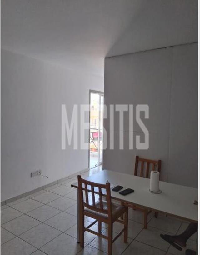 apartment-e11419cf-8848-432d-b8f9-25e6851fd9f0_Wtr.jpg