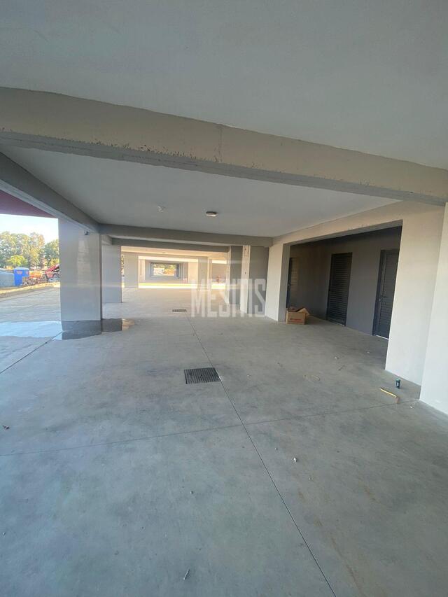 apartment-d538b204-2667-41e6-bac6-6d3473bd6a68_Wtr.jpeg