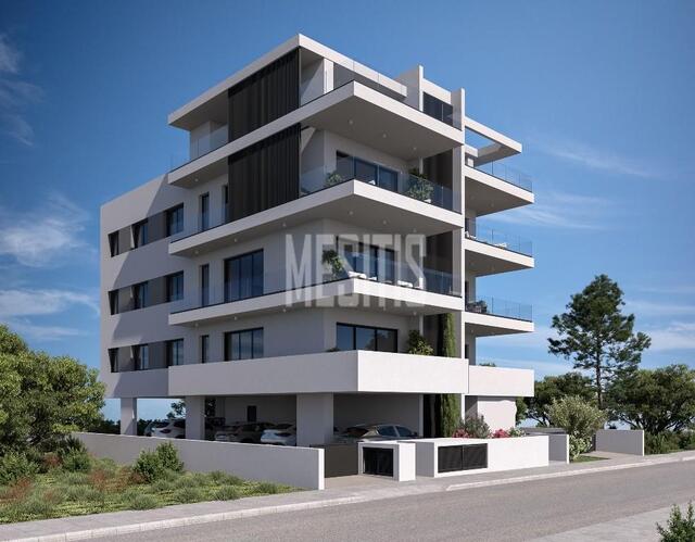 apartment-7eb36f09-1c2f-4a91-beb4-73444c98d394_Wtr.jpeg