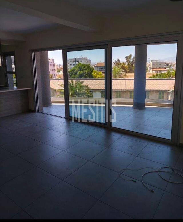 apartment-23b6828a-763a-41fc-8eb8-5b336d5f6790_Wtr.jpeg