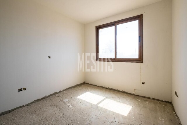 apartment-e375f4ef-27f2-48e2-86e2-7c75838a051e_Wtr.jpeg