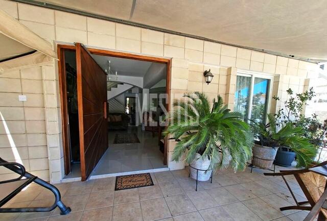 detachedHouse-48050af4-91fe-4e47-a054-6f02c805657d_Wtr.jpg