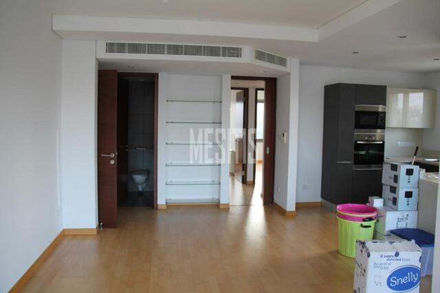 apartment-3b4dcb44-e5de-4857-b8ec-1560d990c53e_Wtr.jpeg