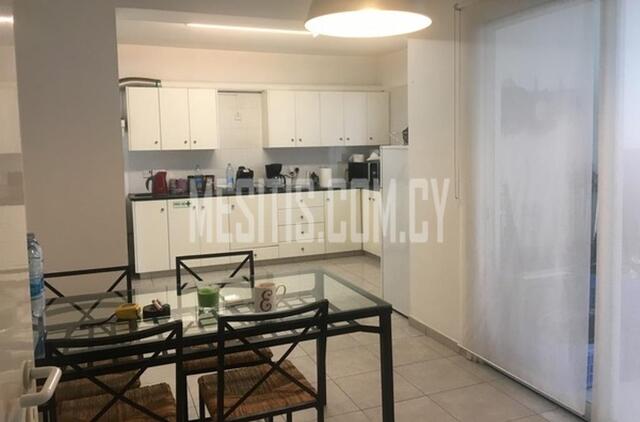 apartment-e101aca8-2578-4342-82f1-629c7d97c146_Wtr.jpeg