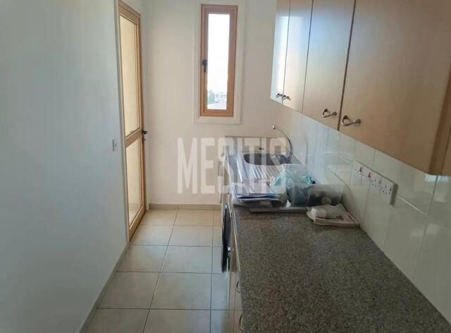 apartment-6ae74c0a-67b6-4240-ab6e-12dd1396dc29_Wtr.jpg