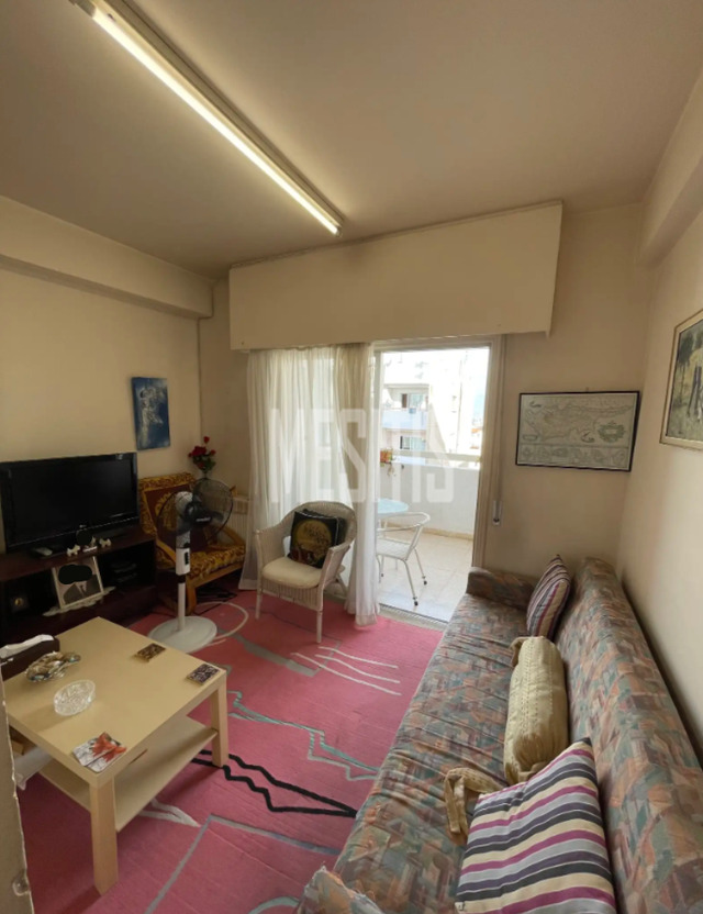 apartment-a6d403bb-51aa-4969-9149-eec1d627c8e6_Wtr.png