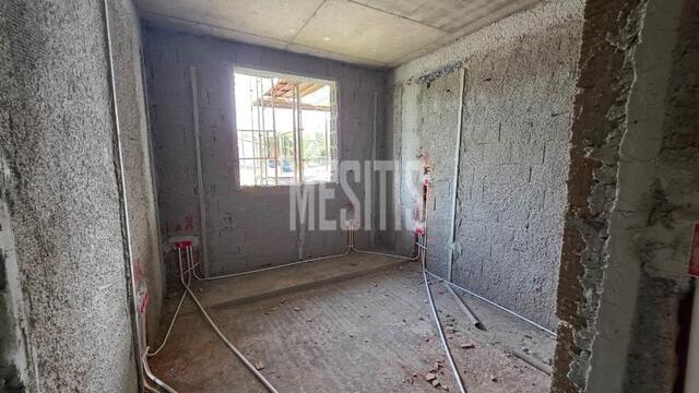 apartment-311fe1dd-d90b-4254-85e2-11329306560e_Wtr.jpg