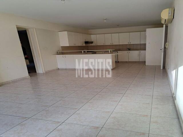 apartment-8c39e8f7-1c43-4483-bbdd-416243488253_Wtr.jpeg