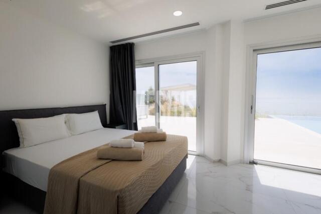 detachedHouse-752ca0b9-fd0e-4043-82d1-dfcd974fbaf5_Wtr.jpg