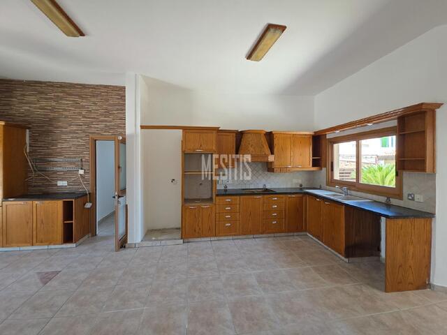 3 Bedroom House for Sale in Psimolofou, Nicosia – photo 8