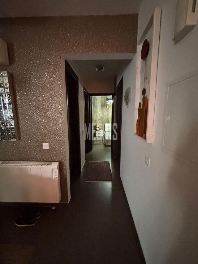 apartment-b4b096ae-f8d5-444a-9a09-a26165cccd38_Wtr.jpg