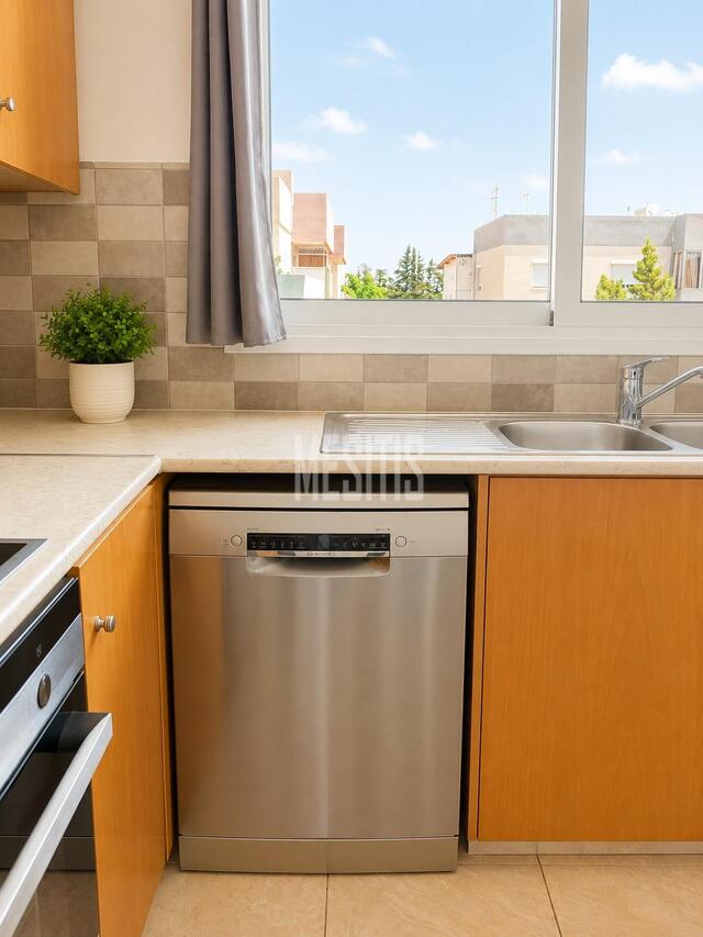 apartment-7ee09a5e-cc04-452e-85cc-6b3d795861f9_Wtr.jpg