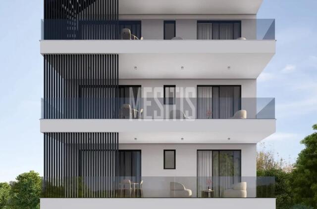 apartment-7d99e3fc-cafb-4284-b405-368d8f53d974_Wtr.jpg