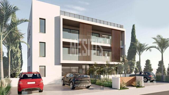apartment-a322f1e7-e812-46d1-a74e-ce6fab351a8b_Wtr.jpeg