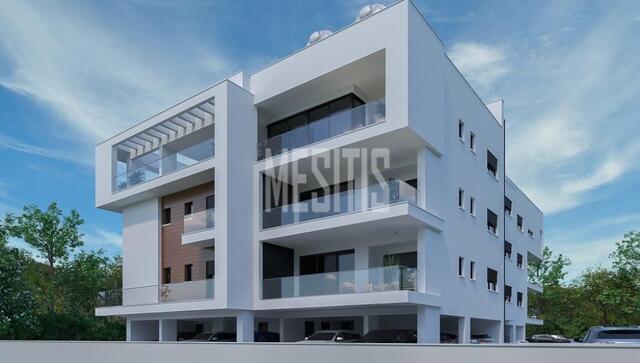 apartment-9ff835f6-ecec-4b6b-9e61-14a167314591_Wtr.jpeg