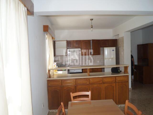 apartment-818550c3-4fb7-4835-8d2e-5d26caa5490a_Wtr.jpeg