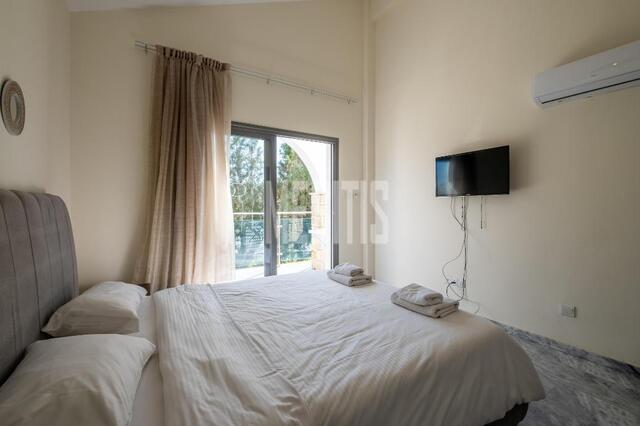 apartment-5419e91c-0914-43fc-8847-6bb1241afe80_Wtr.jpg