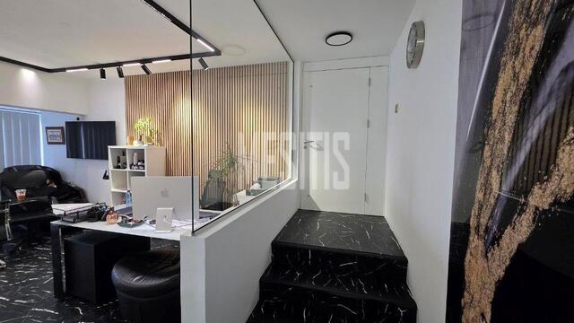 office-02570d64-d7a7-4716-baab-a4c65b16a257_Wtr.jpg