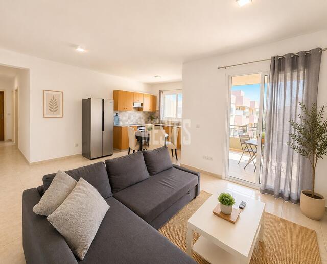 apartment-eb0c2fce-60f4-4796-b8d9-fafa6a1db775_Wtr.jpg