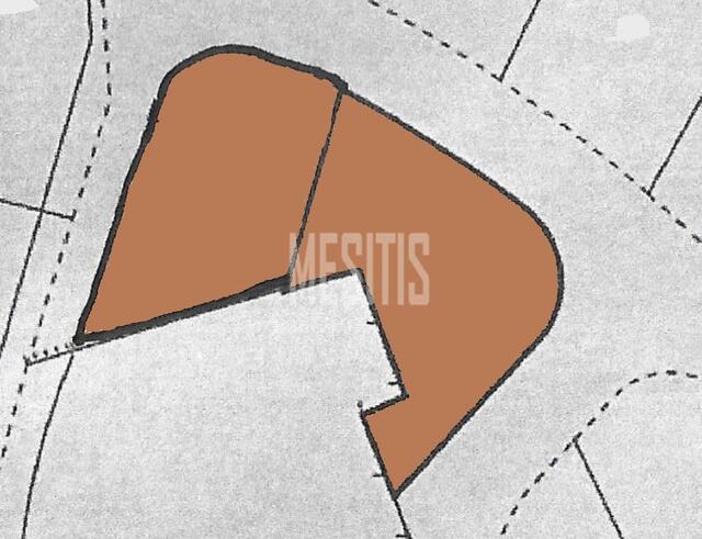 plot-c85e7fa3-600f-42f5-828f-448820c27a59_Wtr.jpg