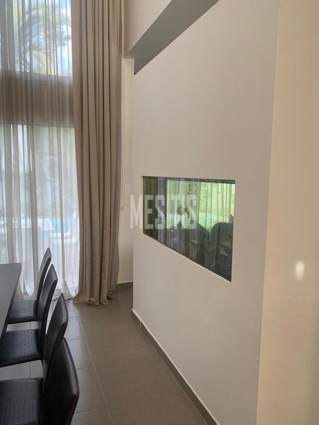 detachedHouse-a1d4a073-c8f4-4838-bf94-bd1680ab2a91_Wtr.jpg