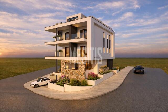 apartment-72c3df5c-0b8c-488f-b16c-66f88c4f4f8a_Wtr.jpg