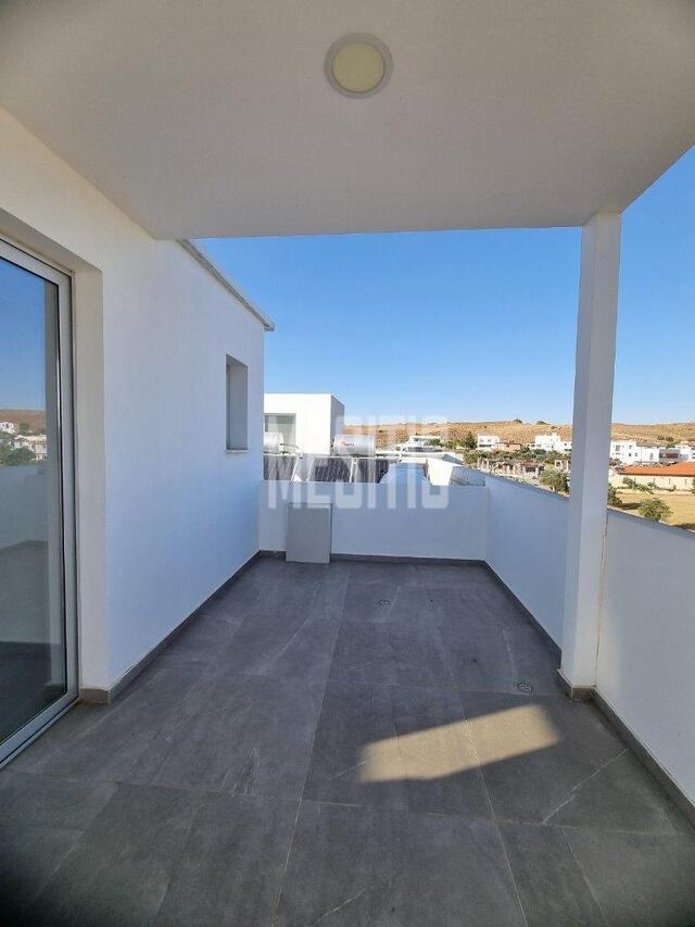 apartment-caf682e7-ba12-4edc-913d-5c5dd4d5b62d_Wtr.jpeg
