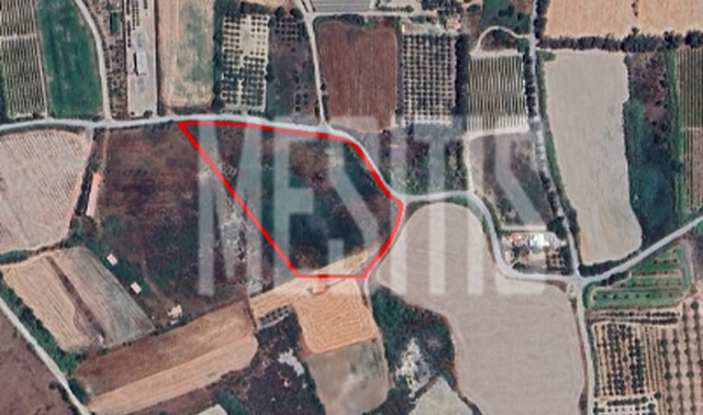 land-fa584ebc-c9e7-45e6-87a6-498e68387f2d_Wtr.png