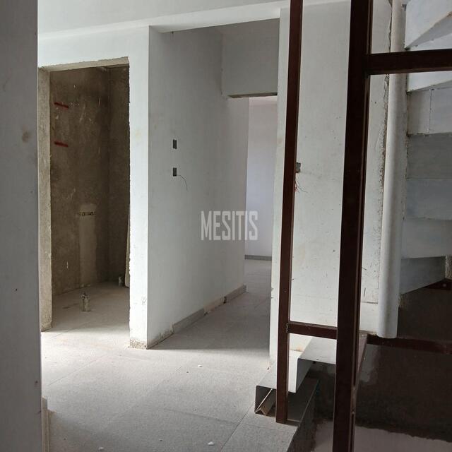 detachedHouse-95a057a5-f97d-4d31-aa93-fb776f5a9365_Wtr.jpg