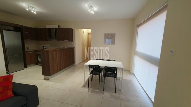 apartment-986032b0-6178-4485-ac00-ed8b37f5b449_Wtr.jpg