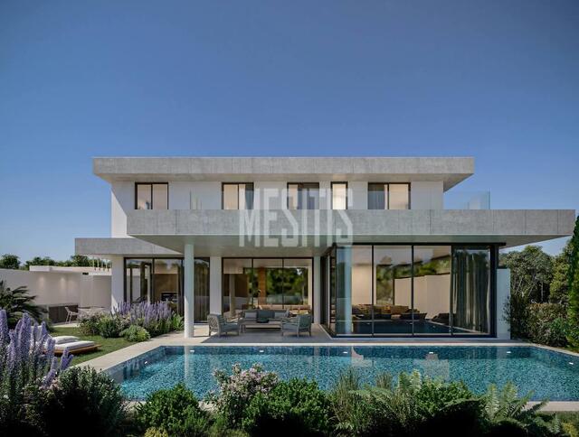 detachedHouse-dae42444-552a-4220-8256-e399d2152b31_Wtr.jpg