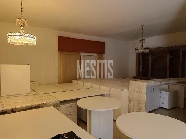 detachedHouse-44085b12-9bcc-4102-bd9a-48c5fb9ace91_Wtr.jpeg