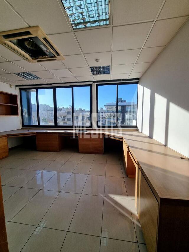 office-c2e909c4-ae8c-4764-871b-a5f0adb3fcfd_Wtr.jpg