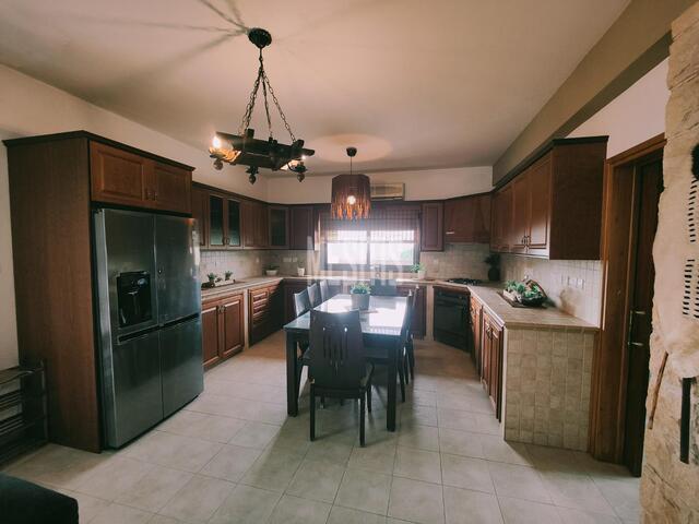 detachedHouse-61c7bdf3-6c7a-40f6-96eb-7381512c597b_Wtr.jpg