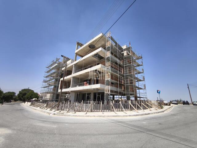 apartment-bef4f22c-210a-4345-aed1-a191b3537612_Wtr.jpg