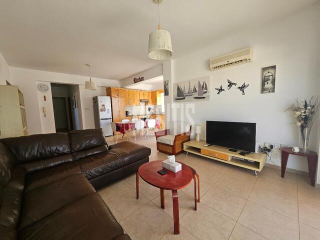 apartment-b4c5c722-96ed-456d-8455-5293421718c1_Wtr.jpeg