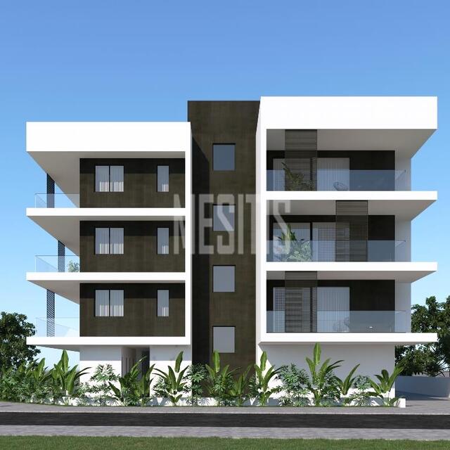 apartment-e5a5491d-adc6-4cf1-a361-de3c8b0dbeba_Wtr.jpeg
