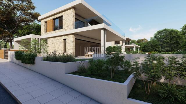 detachedHouse-b65953ec-4002-4204-9c1f-cc5f9f84c8c0_Wtr.jpeg