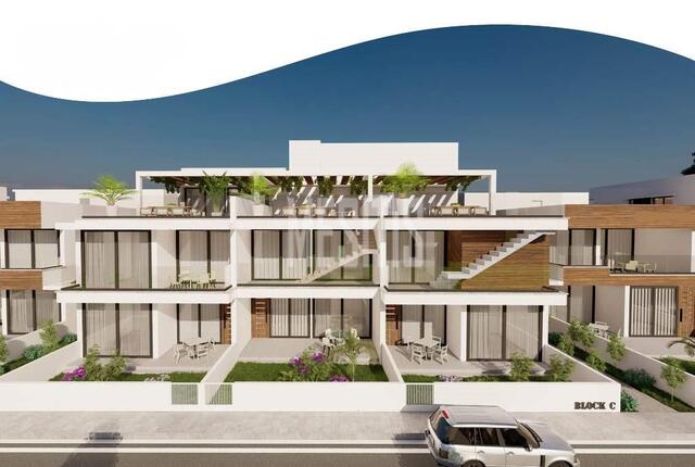 apartment-f2fb8b4b-432e-4bfc-acc3-381044ca377c_Wtr.jpeg