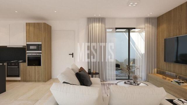 apartment-6fc3dca0-e3e5-486a-be09-495183c49b86_Wtr.jpg