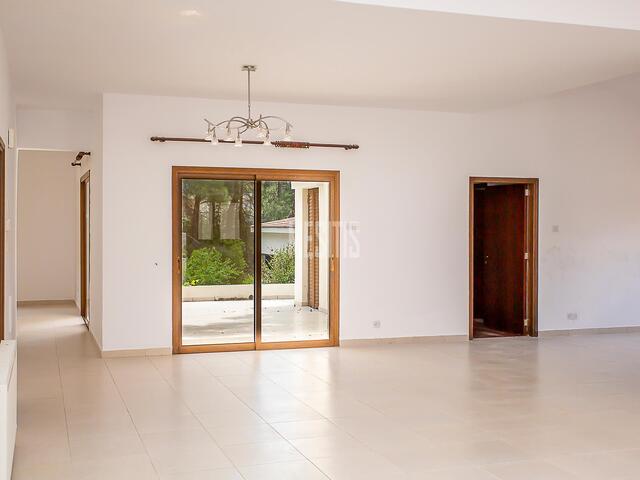 4 Bedroom House for Sale in Moniatis, Limassol – photo 4