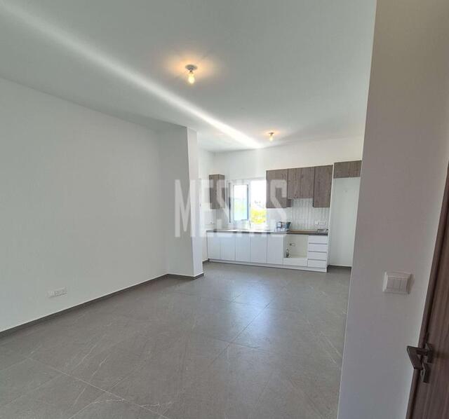 apartment-f2e8fe13-137f-44be-bf56-7b7554976b4e_Wtr.jpg