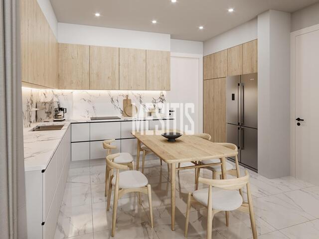 apartment-2b299e72-f578-4500-b5d6-6e5513d4b415_Wtr.jpeg