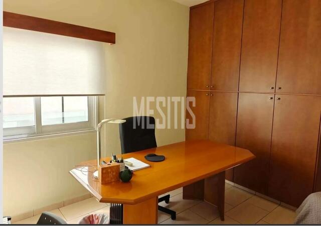 apartment-d306c693-c62f-41d4-95b3-9ef2d1e3069b_Wtr.jpg
