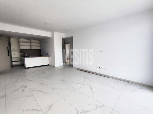 apartment-90dfafa8-f65d-40d9-b75c-194b522f611e_Wtr.jpg